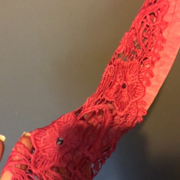 Degree top with hood - Picture 2 of 4